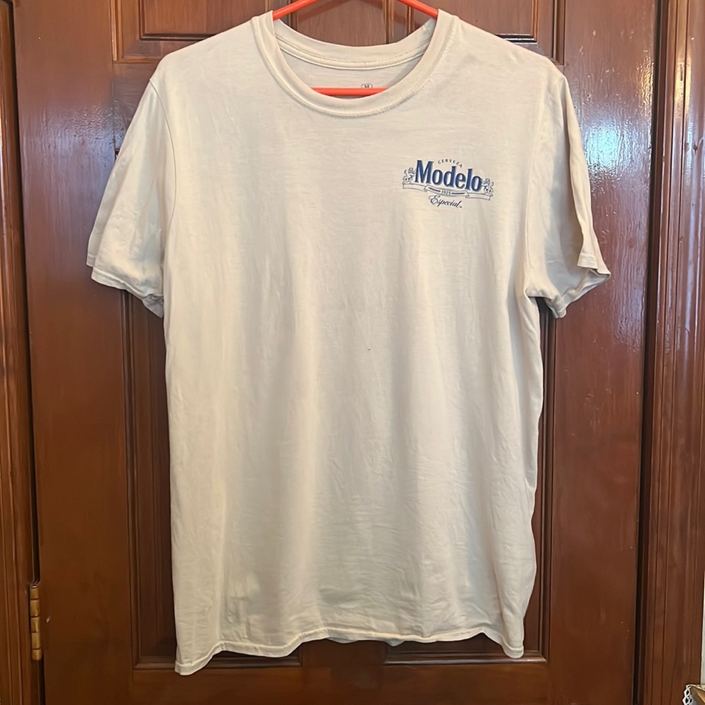 Beige Modelo t shirt